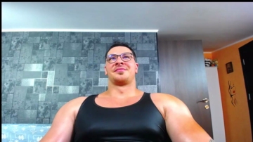 Muscleaj69  22-08-2021 video showfeet